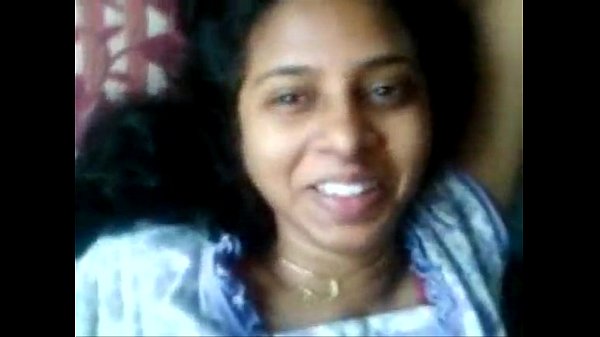 Indian Hot Mallu cute girl sexy talk with lover and showing pussy – Wowmoyback