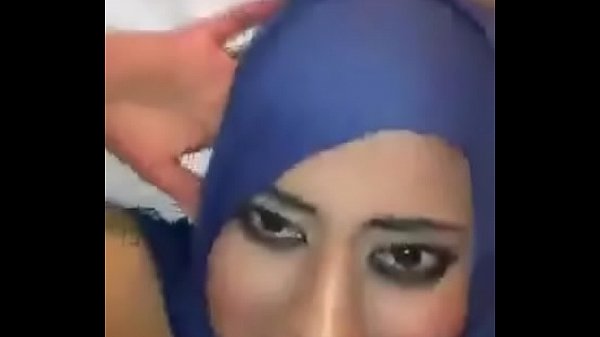 Arab girls f. blowjob
